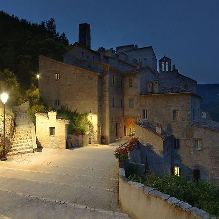 Castello Di Postignano Hotel Sellano Ngoại thất bức ảnh